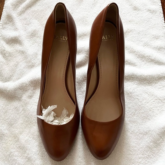 Bally Cognac Brown Heels - Picture 1 of 10